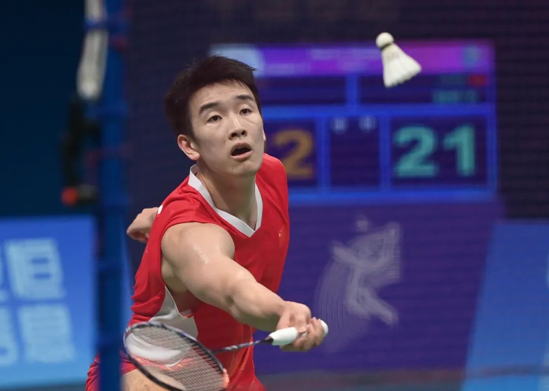 这位年轻的 这位年轻的