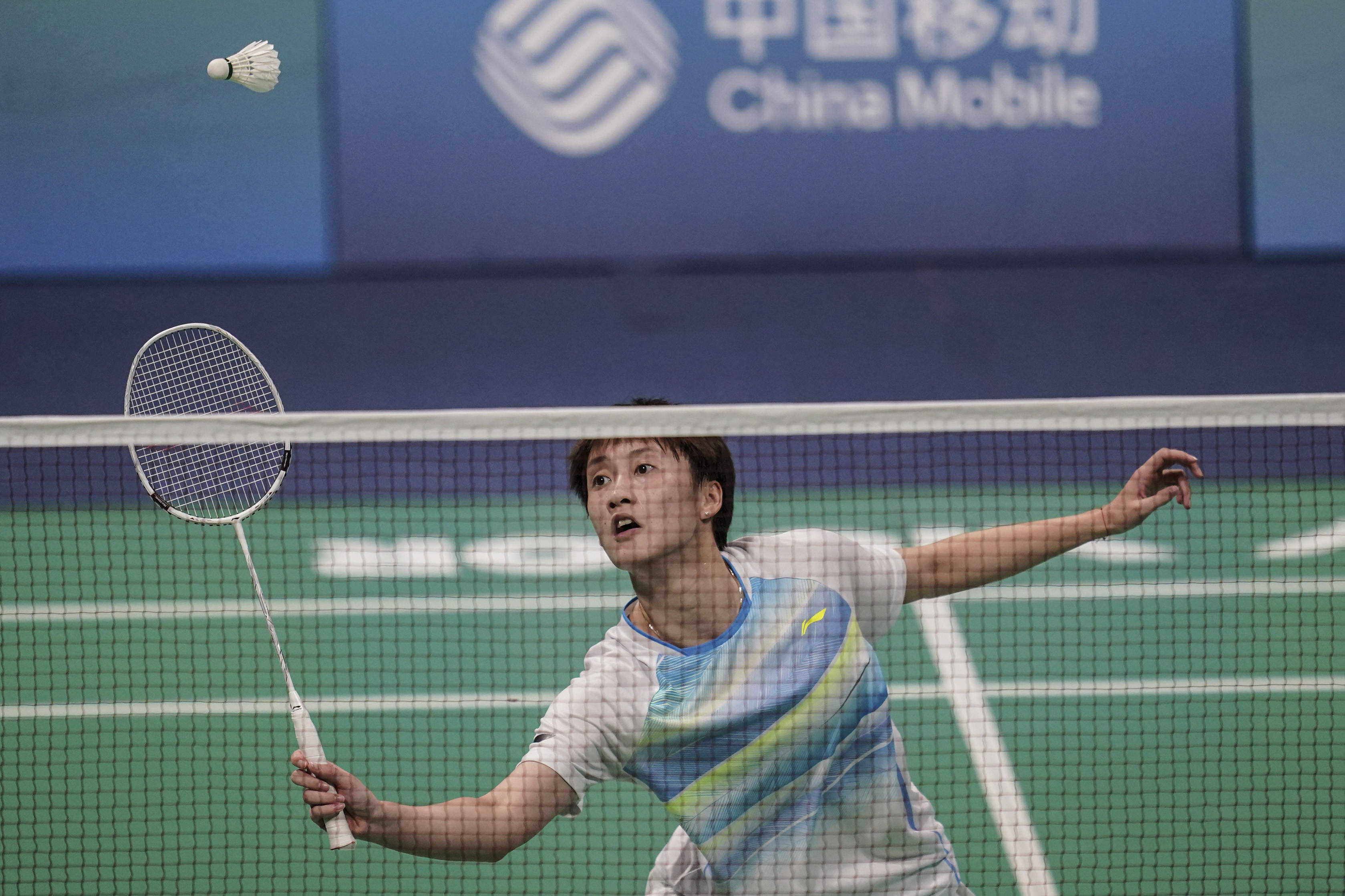 牙强大的进 牙强大的进