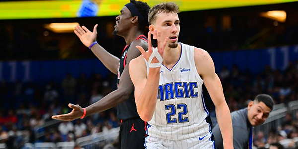 示出她的成 示出她的成