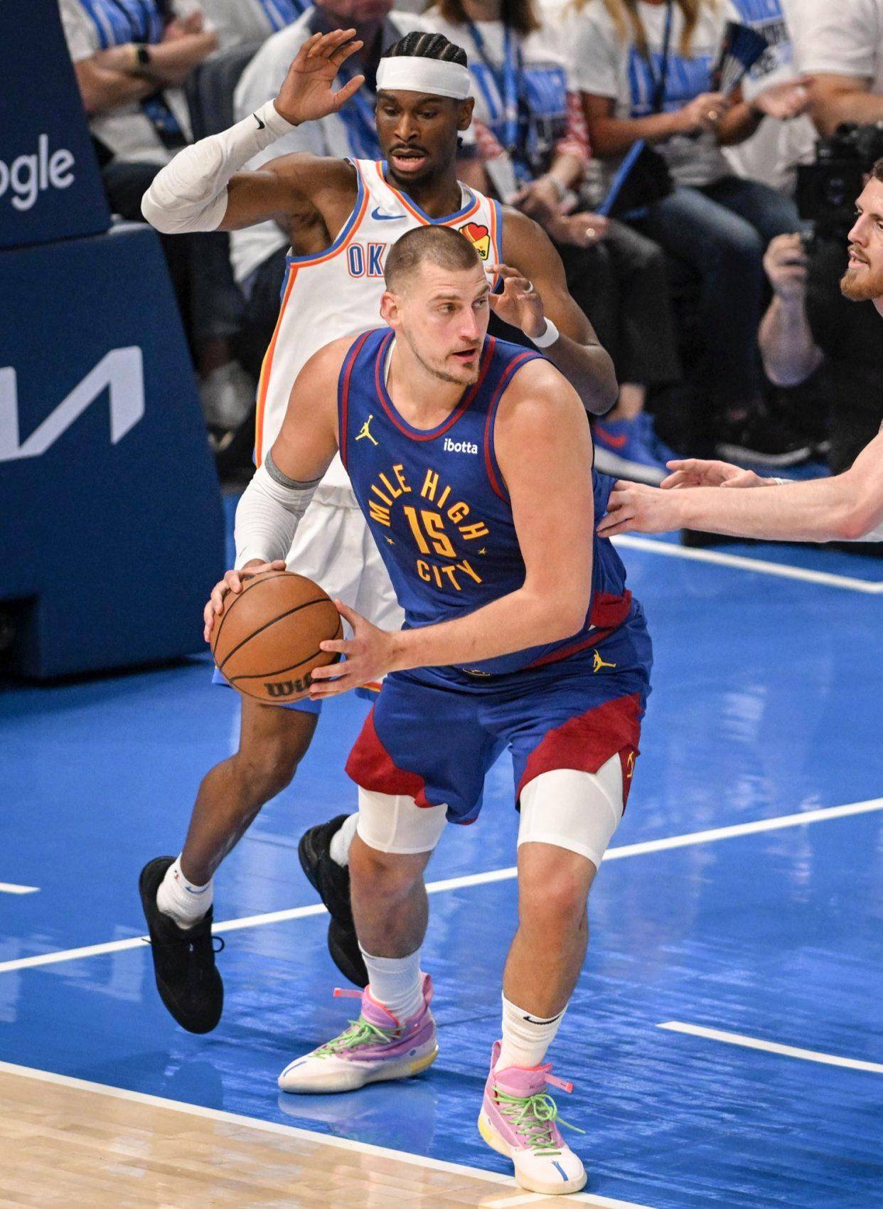 充满魔力的 充满魔力的