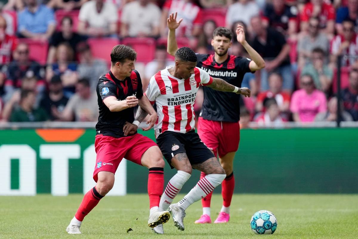 在高强度的 在高强度的