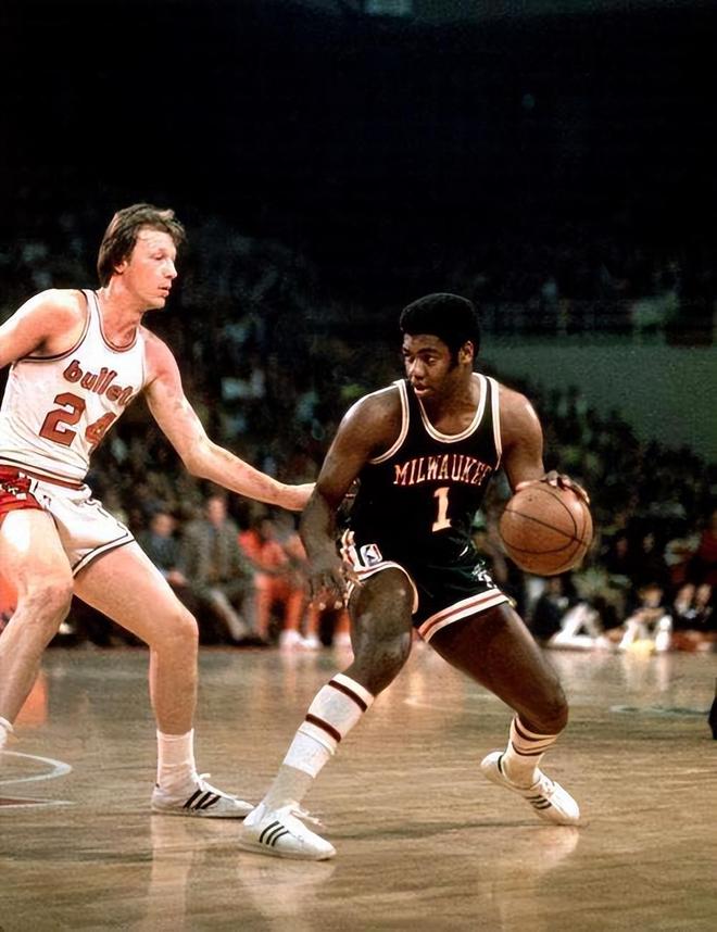 莱万多夫斯 莱万多夫斯